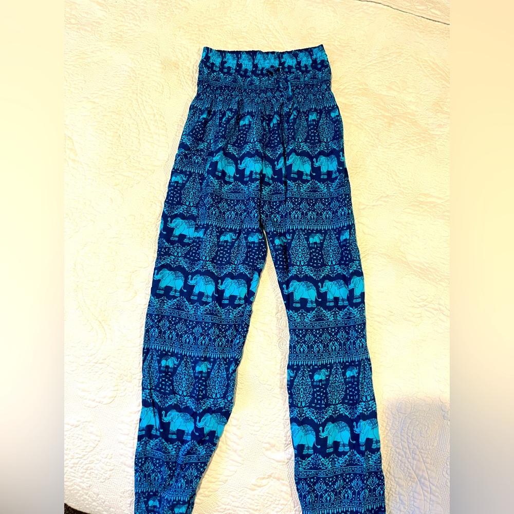 Thailand joggers with elephants